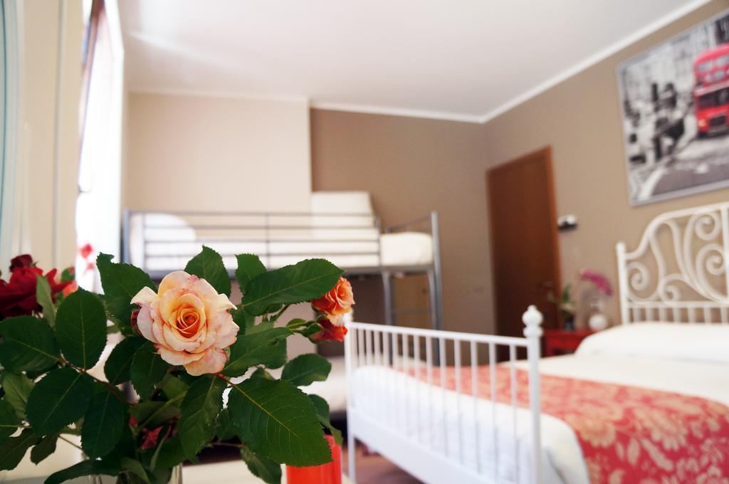 Alexander Rooms Tirano Zimmer foto
