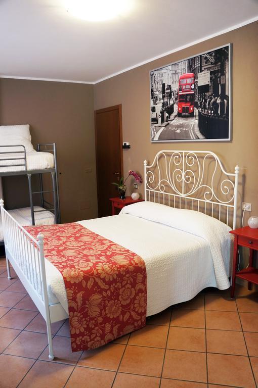 Alexander Rooms Tirano Zimmer foto